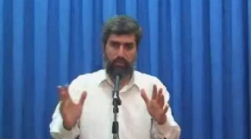 İslami hareketi desteklediğini söylediği halde kızkardeşinin islami eğitim almasını engelleyen kişiler hakkında ne düşünüyorsunuz?