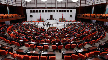 MHP'nin "evlilik programlarının aile yapısına zarar vermesi" ile ilgili meclis araştırması teklifinin AKP tarafından reddedilmesini nasıl değerlendiriyorsunuz?