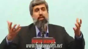 Yakın akraba ve dostlara tebliğ edince “Benim kalbim temiz, sen benimle Allah arasını bilemezsin” gibi şeyler söylüyorlar ama hayatları İslam’a uygun değil. Bu gibi insanları nasıl ikna edebiliriz?