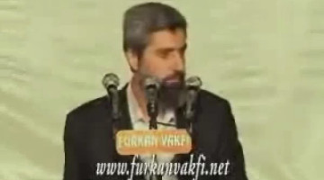 Bayanların toplumun önünde namaz kılmaları doğru mudur?