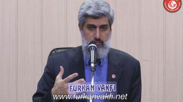 Allah'tan başkasına yemin etmek insanı şirke düşürür mü? Bazı resmî törenlerde, askeriyedeki gibi Allah'tan başkası adına yemin ettiriliyor. Bu caiz midir?