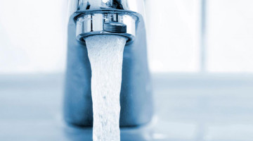 Ailem kaçak su ve elektrik kullanıyor. Böyle bir şey caiz midir? Bu konuda ne yapmamı tavsiye edersiniz?