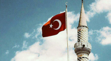 Son zamanlarda "Vatan sevgisi imandandır" sözü yayılıyor hatta hadis olduğu söyleniyor. Bu söz doğru mudur?