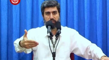 İnsanların İslam’a değil de insana bağlanacağı korkusuyla bir cemaatin imamına tabi olmasına karşı çıkan veya imamın geri planda olması gerektiğini savunanlara ne cevap vermeliyiz?