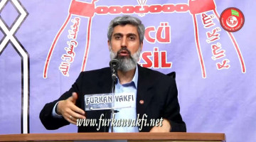 Üniversite mezuniyet töreninde kep ve cübbe giymek doğru mudur?