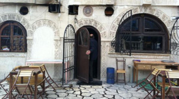 Nargile çekilen kahvehanelerde İslam'ı anlatmak caiz olur mu?