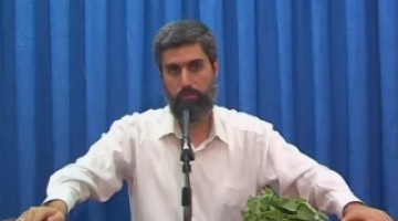 İlmi açıdan kendimi yeterli gördüğüm halde, ibadetler konusunda zayıfım ve nefsimin isteklerine uyuyorum. İlmimle amel etmem için ne yapmam gerekir?